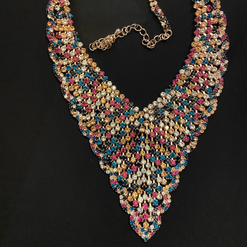 multicolored necklac